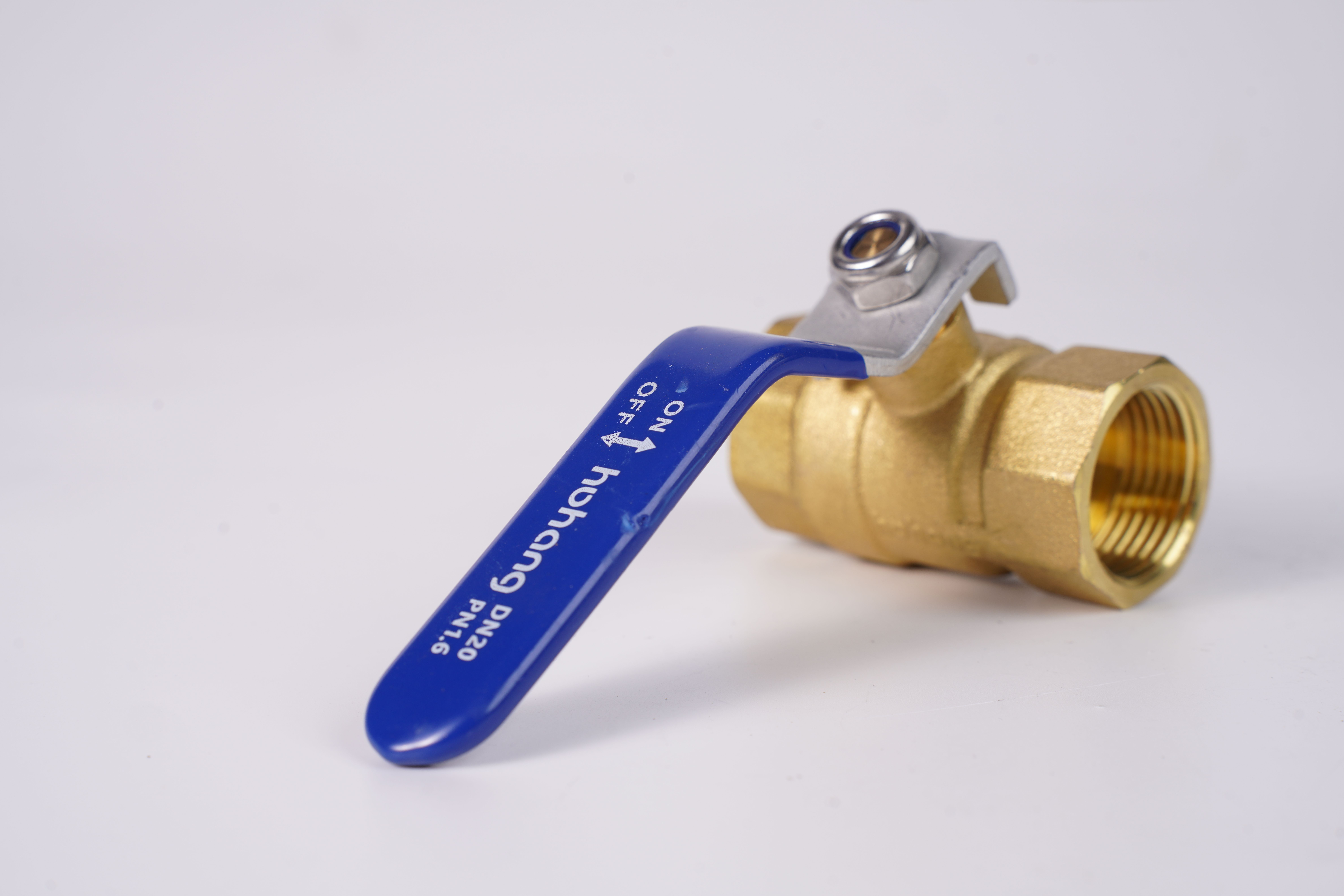 3/8-8 Brass Ball Valve Barb Connector Pneumatic Male Thread Manual Power General Water Gas Oil OEM Customizable MIP FIP Female supplier